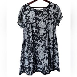 Silence + Noise Black and White Floral Blouse